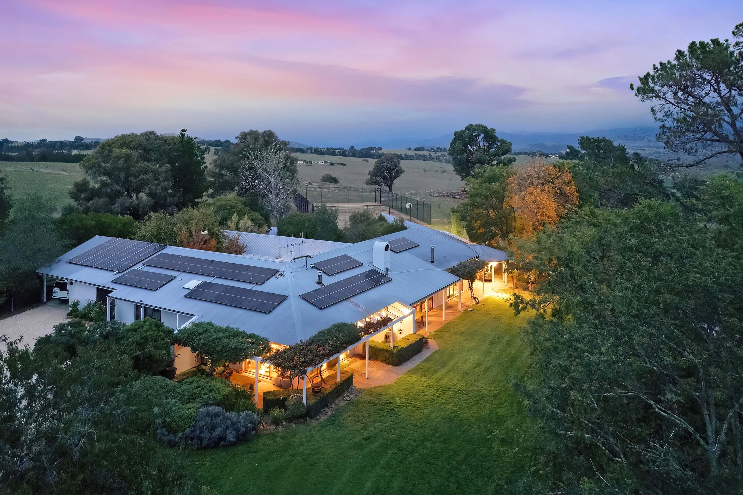 Canberra homestead exterior professional twilight real estate property photography