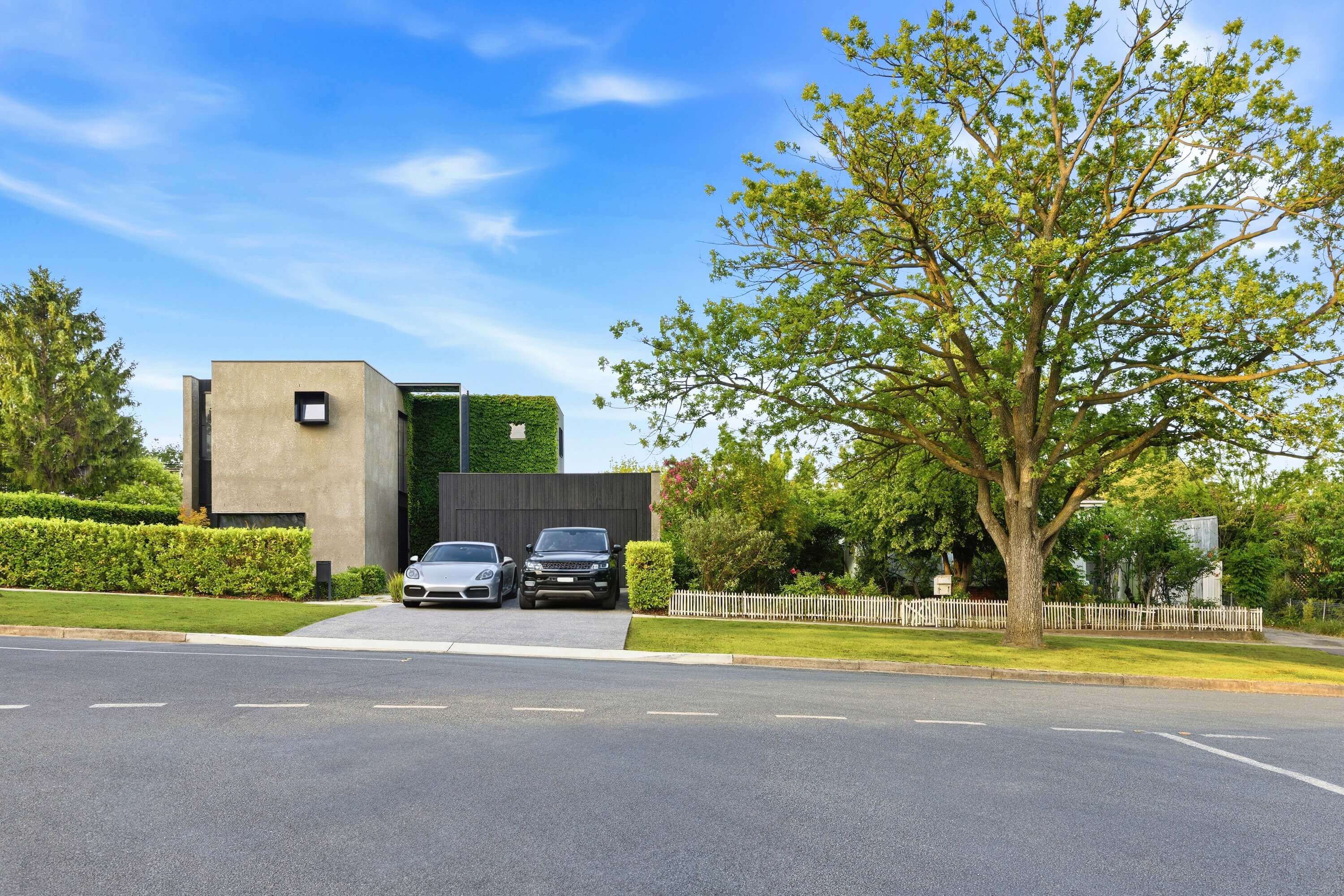 Canberra home exterior professional HDR daytime real estate photography
